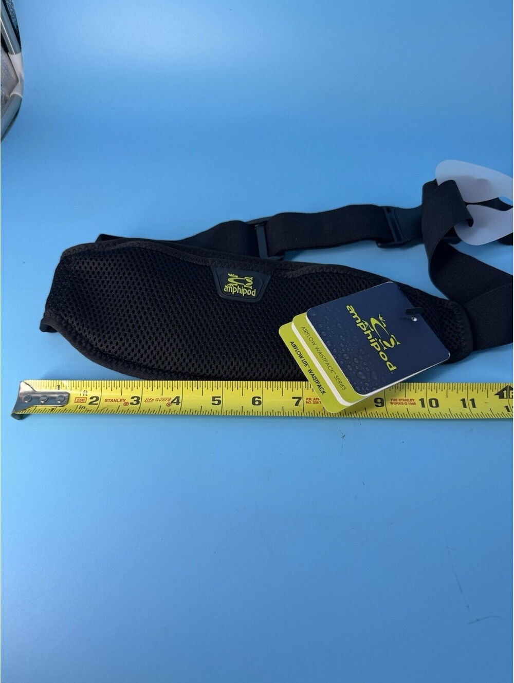 Amphipod AirFlow Lite Waistpack Black Running Belt Fanny Pack New With Tags - Picture 3 of 9